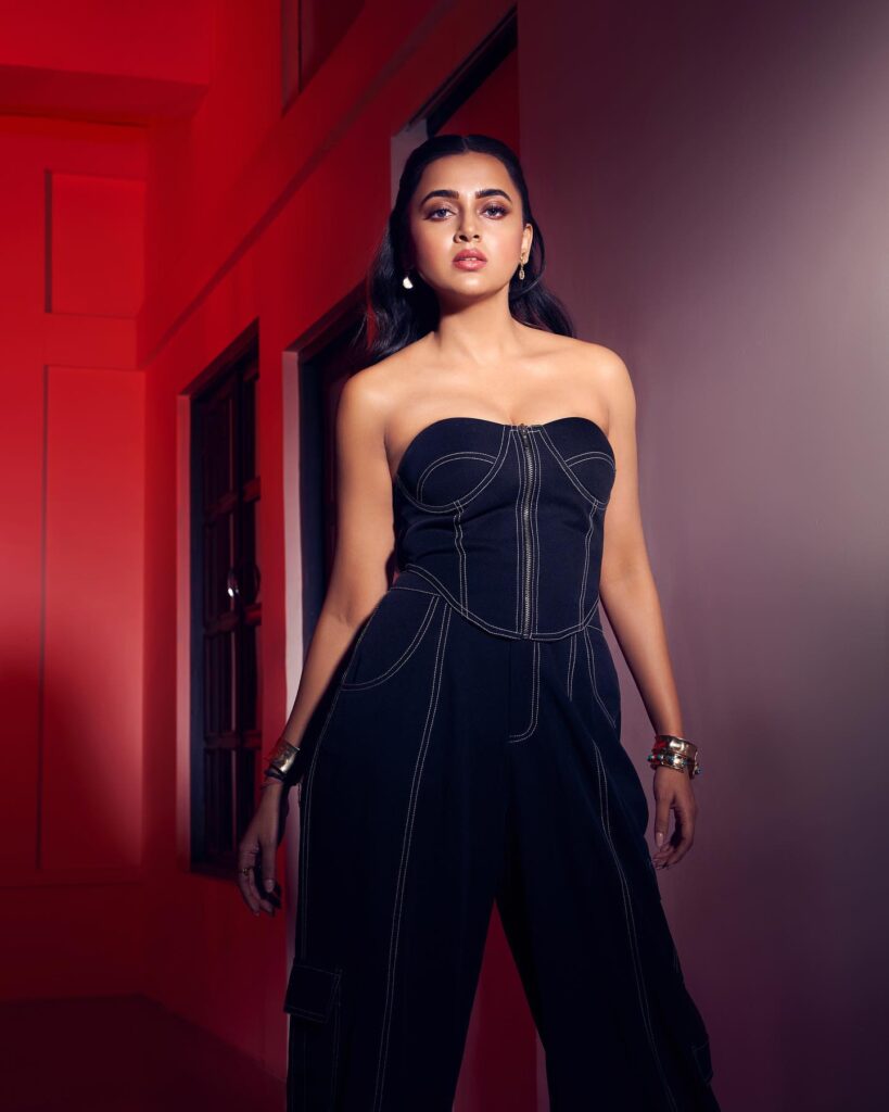 Bollywood Actress Tejasswi Prakash Stunning, hot, sexy HD Photos: A Glimpse into Her Elegance and Style